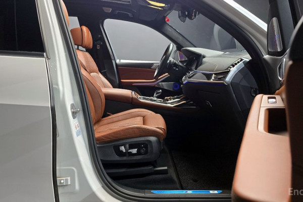 2022 BMW X7 с пробегом 26 713 км
