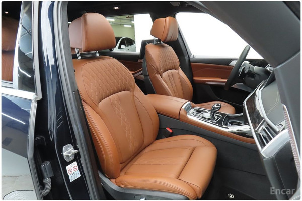 2022 BMW X7 с пробегом 35 484 км