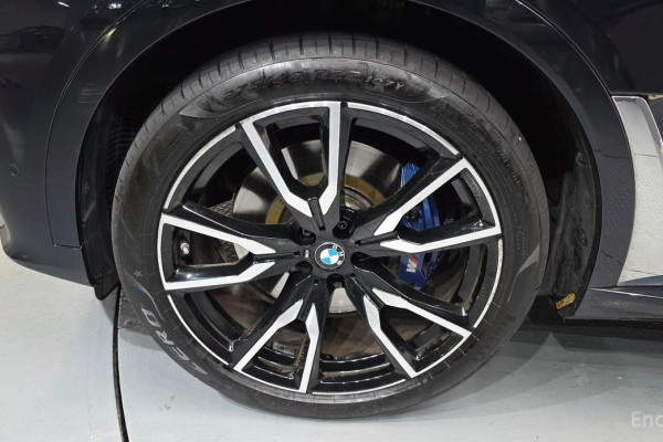 2022 BMW X7 с пробегом 62 155 км