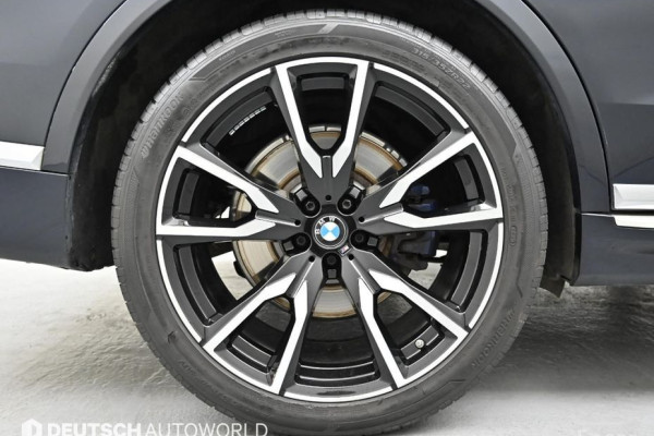 2022 BMW X7 с пробегом 124 029 км