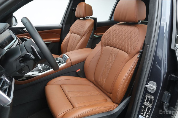 2022 BMW X7 с пробегом 26 514 км