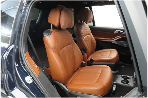 2022 BMW X7 с пробегом 35 484 км