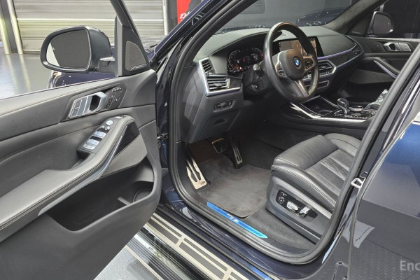 2022 BMW X7 с пробегом 74 509 км