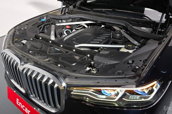 2022 BMW X7 с пробегом 62 155 км