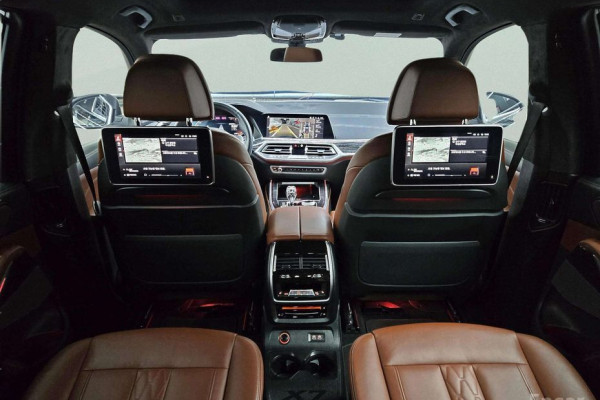 2022 BMW X7 с пробегом 32 428 км