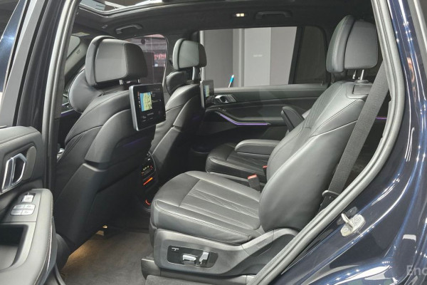 2022 BMW X7 с пробегом 74 509 км