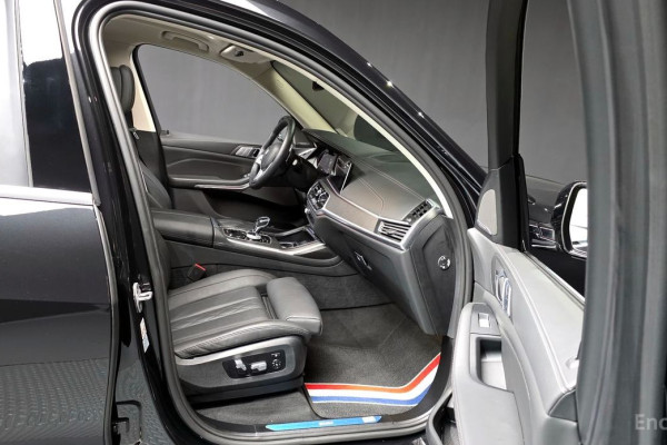 2022 BMW X7 с пробегом 34 112 км