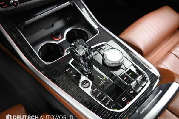 2022 BMW X7 с пробегом 124 029 км