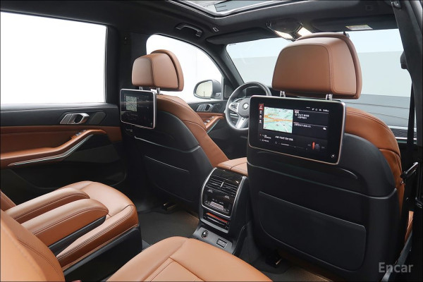 2022 BMW X7 с пробегом 26 514 км