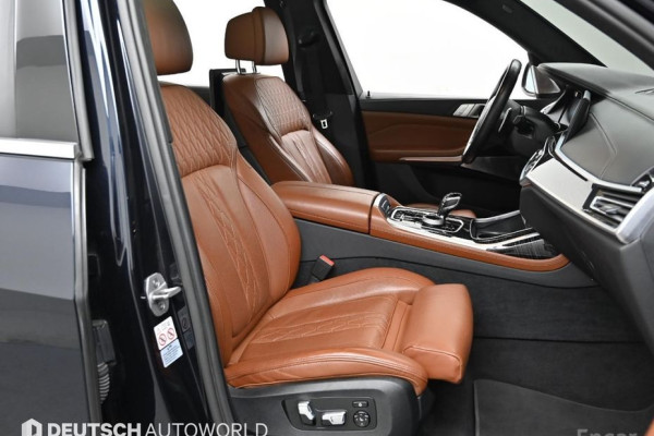 2022 BMW X7 с пробегом 124 029 км