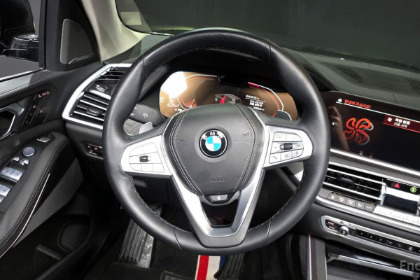 2022 BMW X7 с пробегом 34 112 км