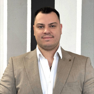 Станислав (Менеджер по продажам)