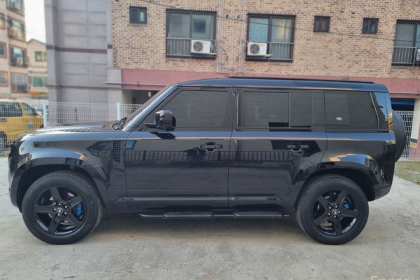 2023 Land Rover Defender с пробегом 45 489 км