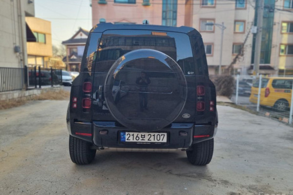 2023 Land Rover Defender с пробегом 45 489 км