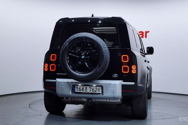 2022 Land Rover Defender с пробегом 54 017 км