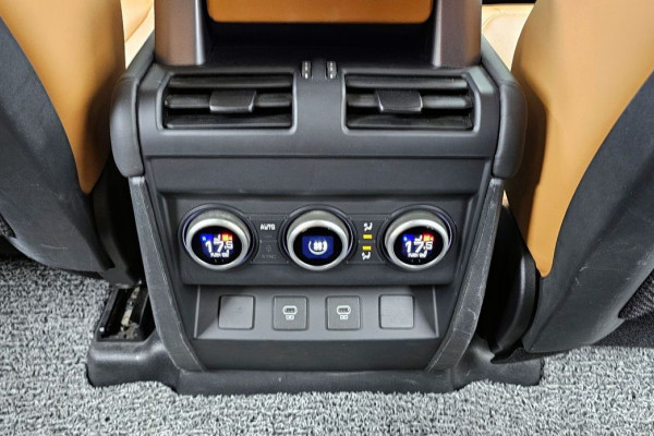 2022 Land Rover Defender с пробегом 90 174 км