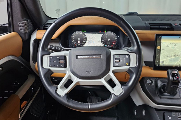 2023 Land Rover Defender с пробегом 31 567 км