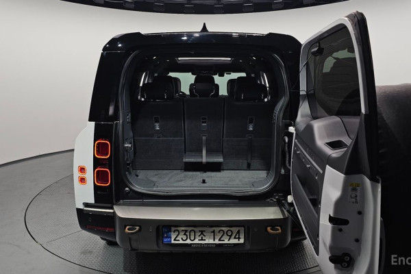 2023 Land Rover Defender с пробегом 24 985 км