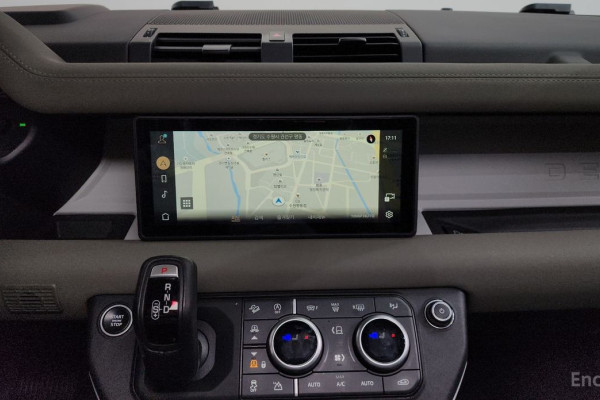 2022 Land Rover Defender с пробегом 46 901 км