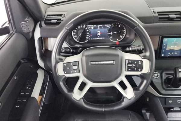 2022 Land Rover Defender с пробегом 54 017 км