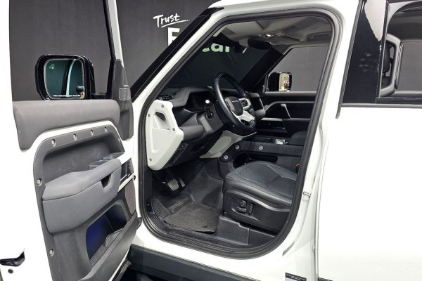 2023 Land Rover Defender с пробегом 52 588 км