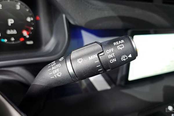 2023 Land Rover Defender с пробегом 52 588 км