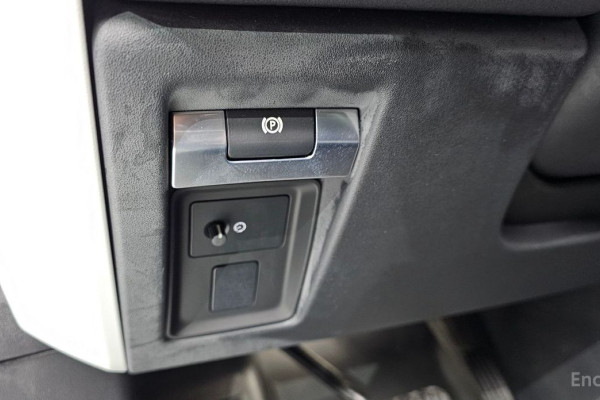 2023 Land Rover Defender с пробегом 52 588 км