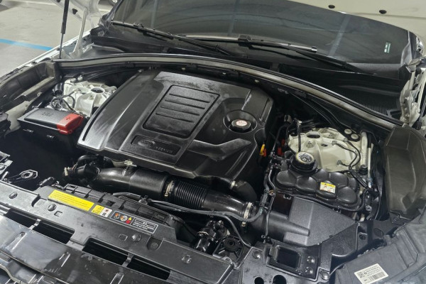 2023 Land Rover Range Rover Velar с пробегом 49 795 км