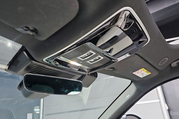 2022 Land Rover Range Rover Velar с пробегом 40 599 км