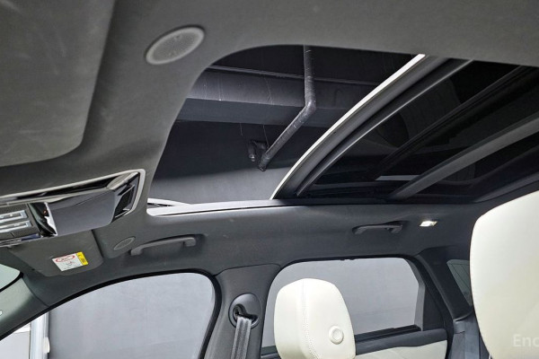 2022 Land Rover Range Rover Velar с пробегом 40 599 км