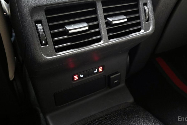 2022 Land Rover Range Rover Velar с пробегом 40 599 км