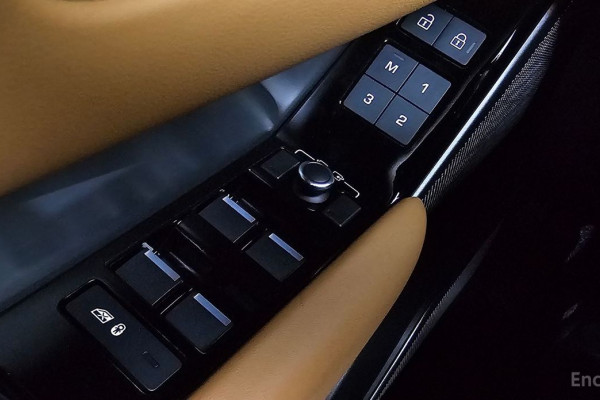 2022 Land Rover Range Rover Velar с пробегом 50 507 км