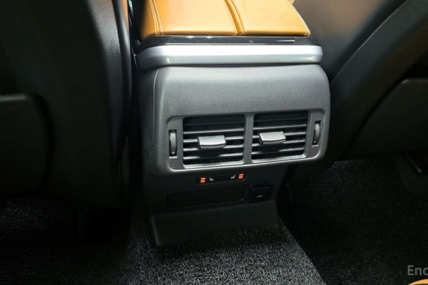 2022 Land Rover Range Rover Velar с пробегом 19 001 км