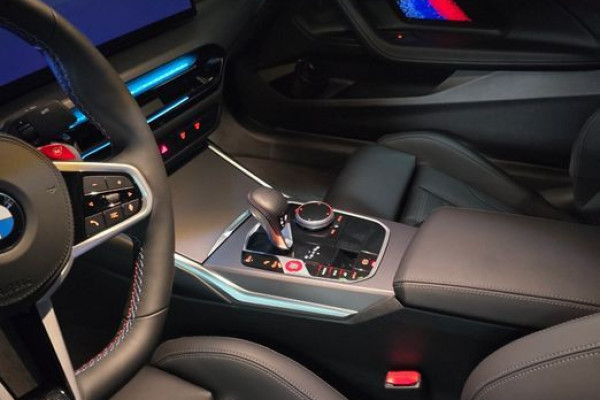 2025 BMW M2 с пробегом 4 000 км