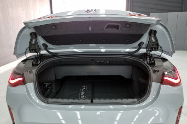 2023 BMW M4 с пробегом 52 200 км