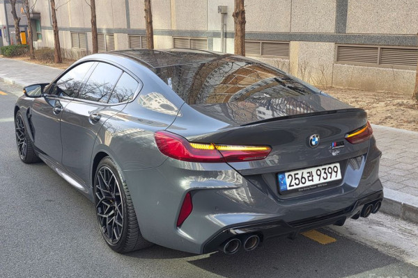 2021 BMW M8 с пробегом 91 330 км