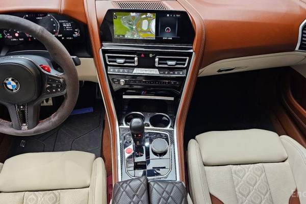 2022 BMW M8 с пробегом 48 473 км