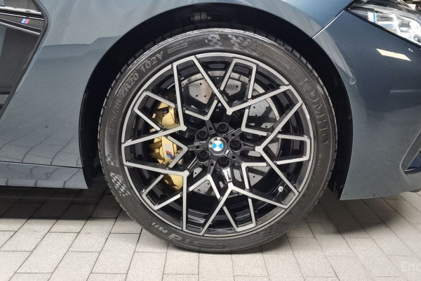 2020 BMW M8 с пробегом 10 296 км