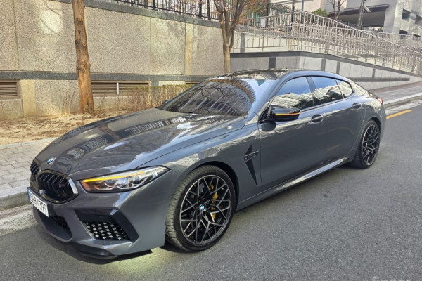 2021 BMW M8 с пробегом 91 330 км