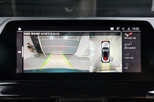 2020 BMW M8 с пробегом 10 296 км