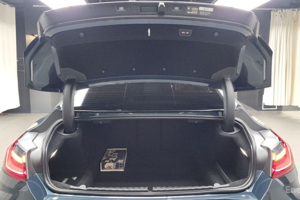 2020 BMW M8 с пробегом 10 296 км