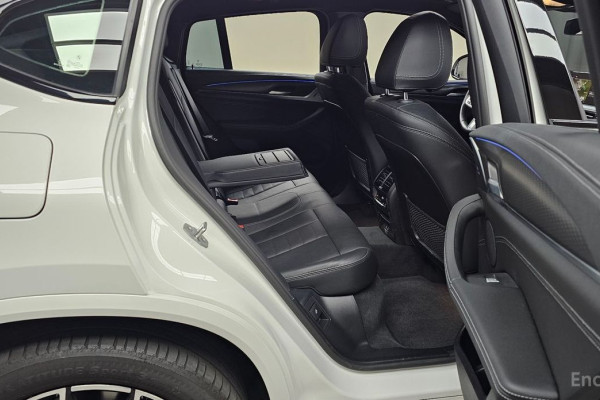 2024 BMW X4 с пробегом 28 419 км