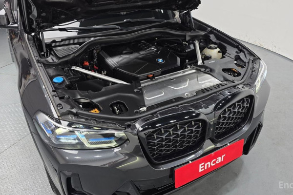 2023 BMW X4 с пробегом 17 957 км