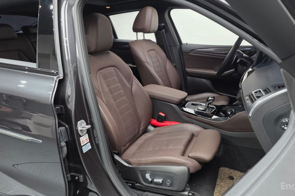 2023 BMW X4 с пробегом 17 957 км