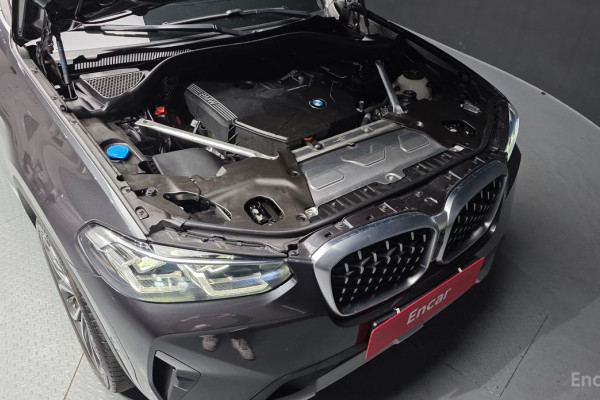 2024 BMW X4 с пробегом 13 521 км