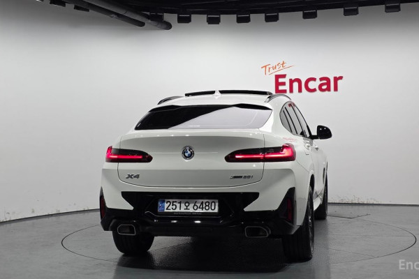 2023 BMW X4 с пробегом 14 912 км