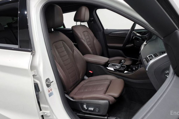 2023 BMW X4 с пробегом 14 912 км