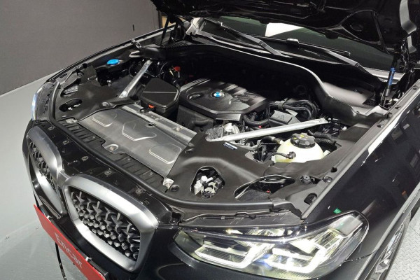 2025 BMW X4 с пробегом 4 255 км