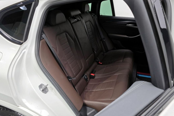 2023 BMW X4 с пробегом 14 912 км