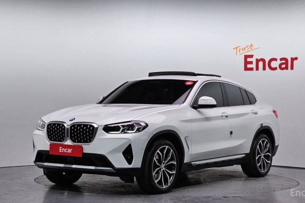 2025 BMW X4 с пробегом 8 768 км